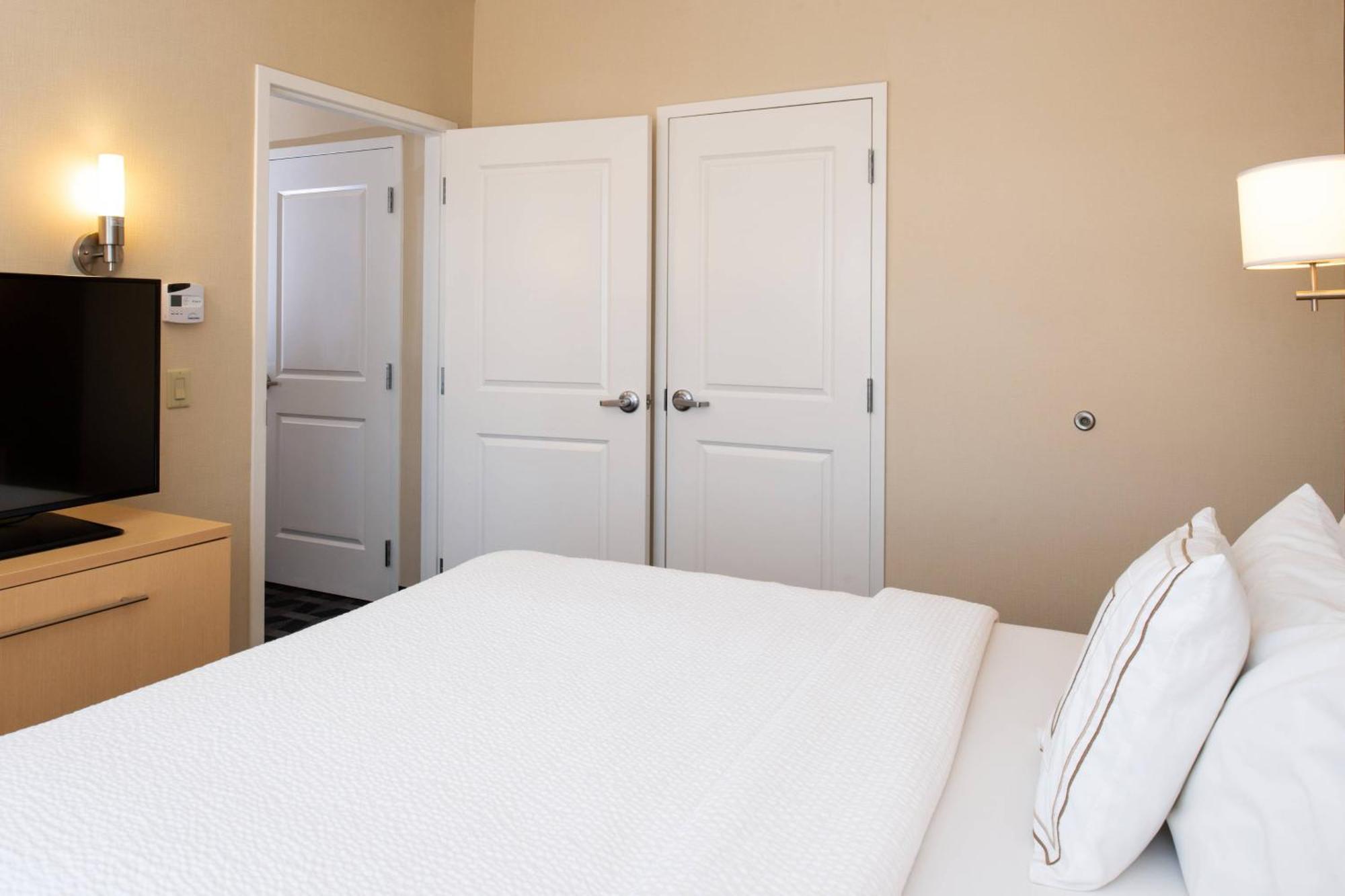 Towneplace Suites By Marriott Bakersfield West Εξωτερικό φωτογραφία