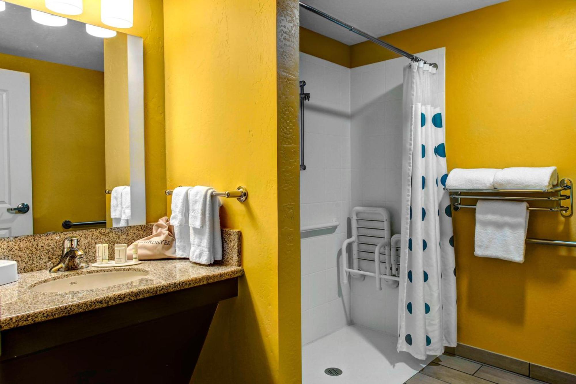 Towneplace Suites By Marriott Bakersfield West Εξωτερικό φωτογραφία