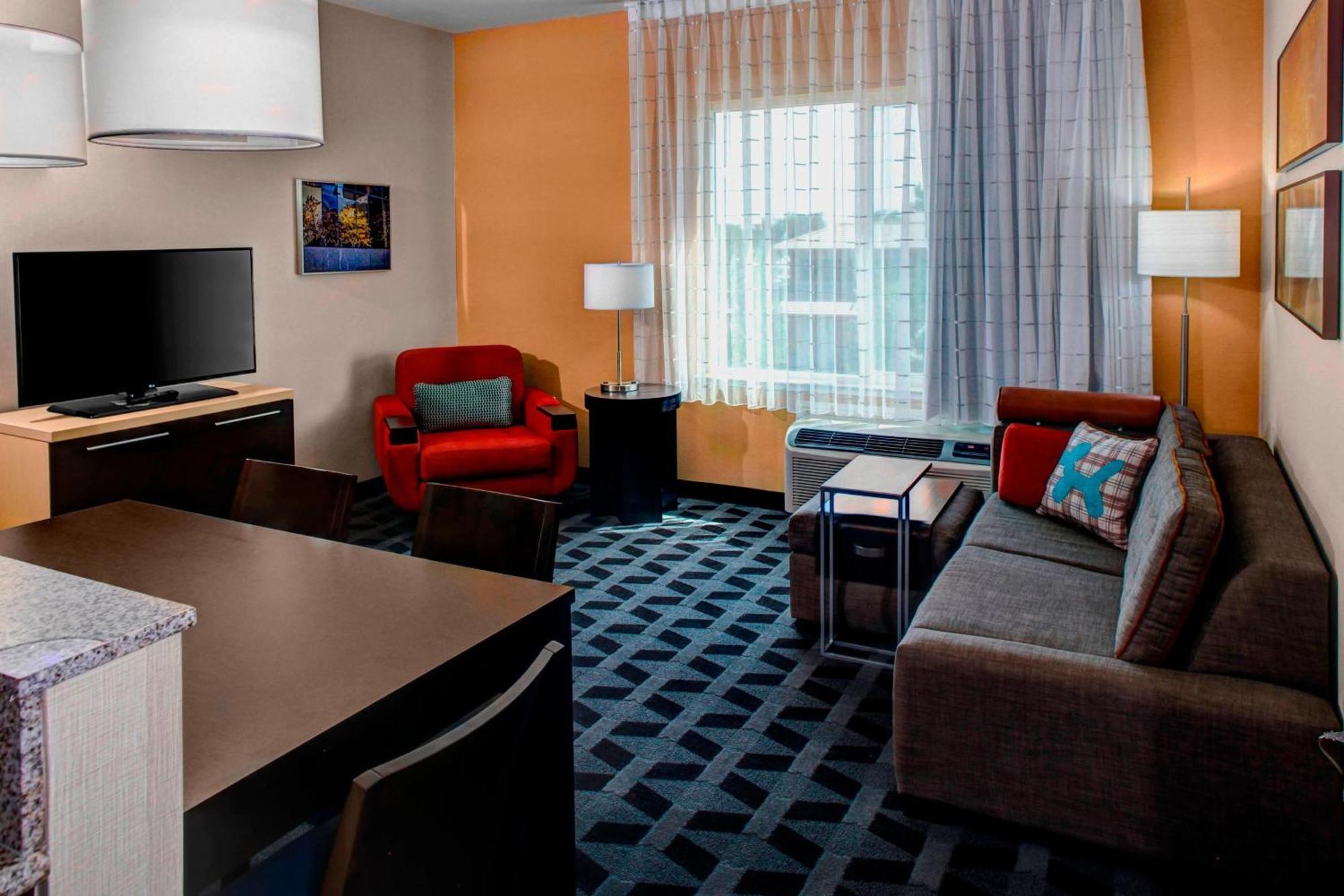 Towneplace Suites By Marriott Bakersfield West Εξωτερικό φωτογραφία