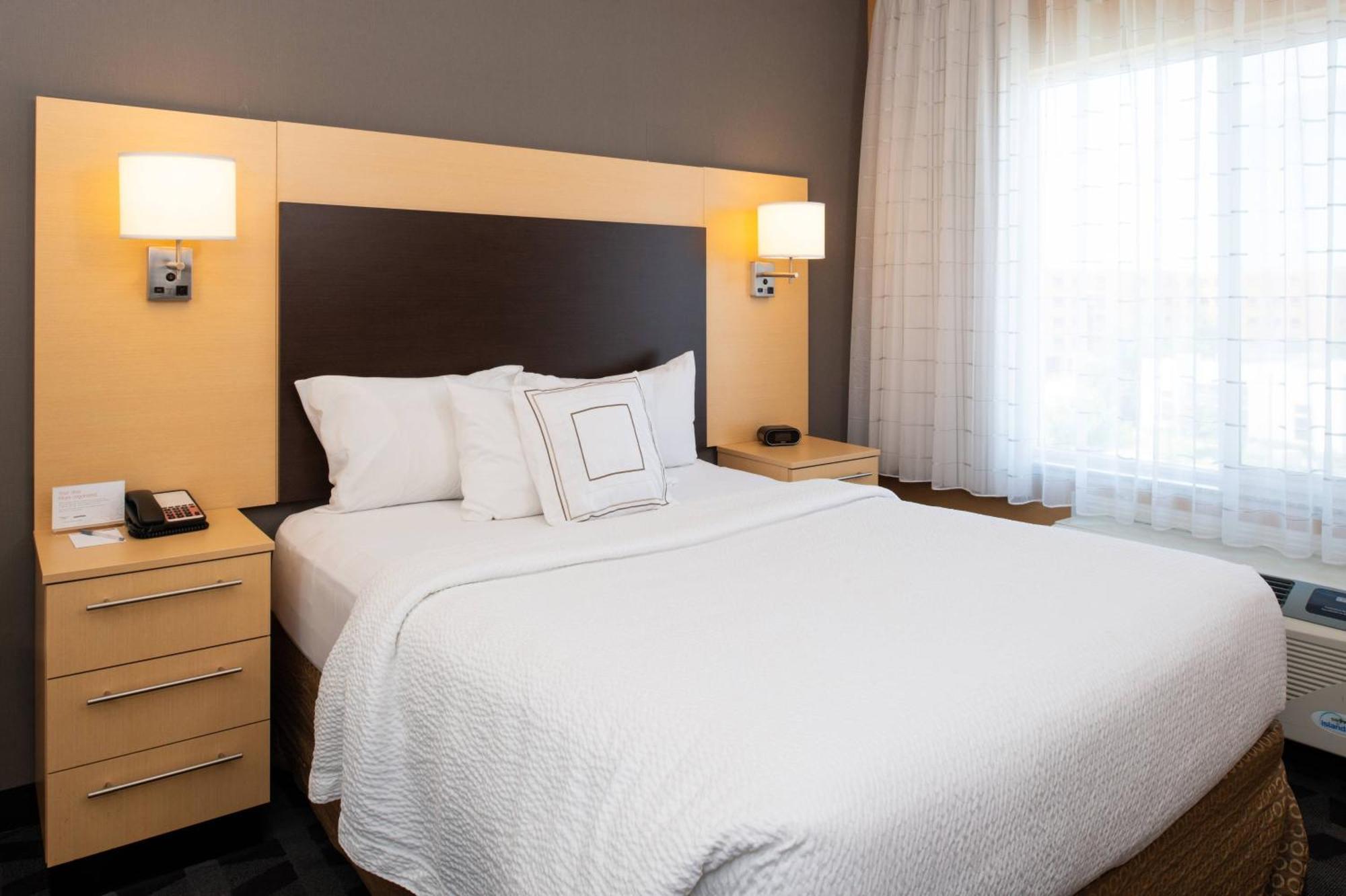 Towneplace Suites By Marriott Bakersfield West Εξωτερικό φωτογραφία