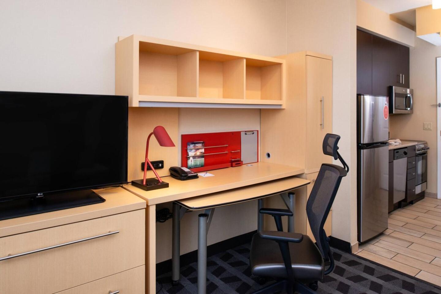 Towneplace Suites By Marriott Bakersfield West Εξωτερικό φωτογραφία