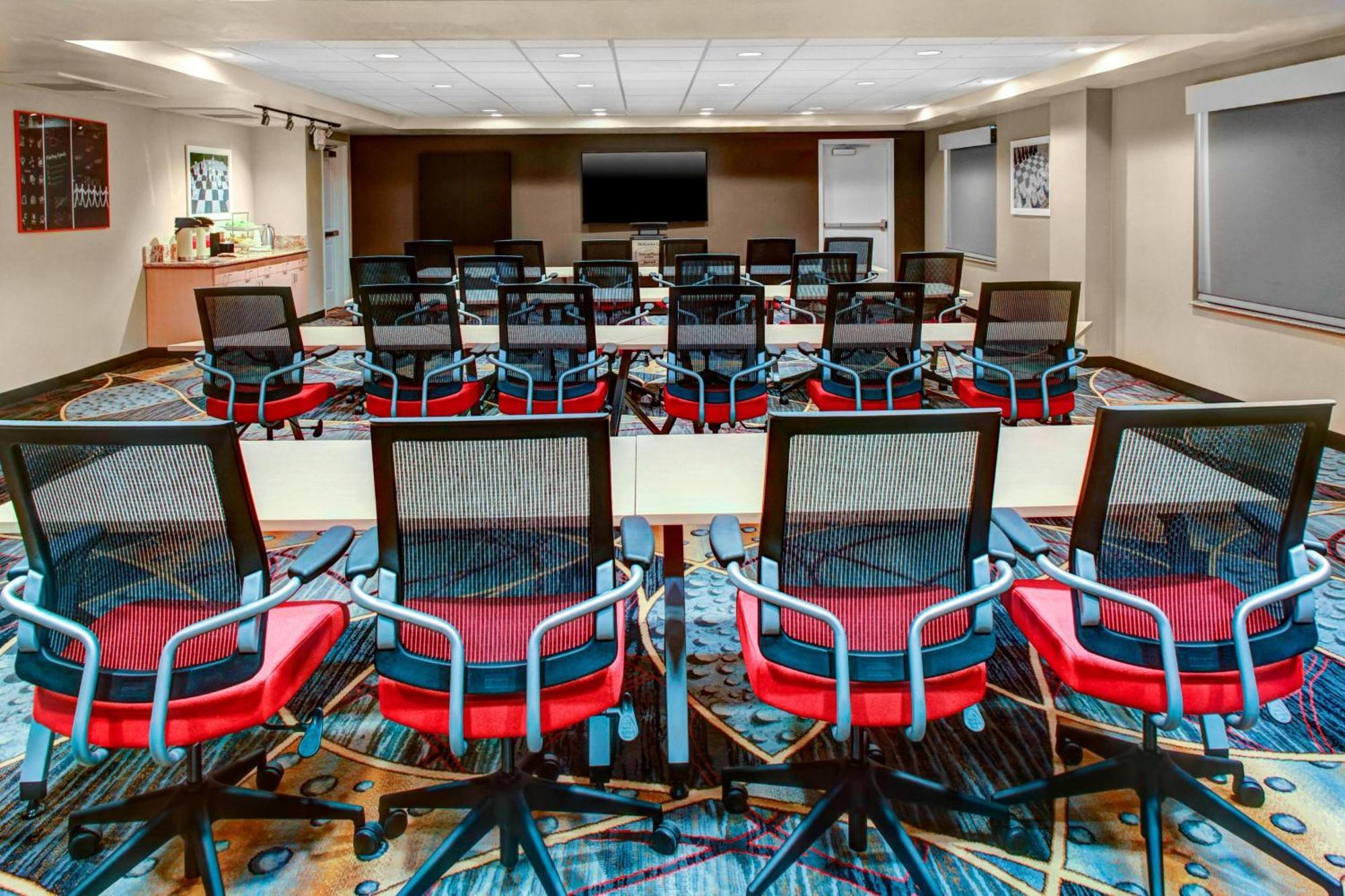 Towneplace Suites By Marriott Bakersfield West Εξωτερικό φωτογραφία
