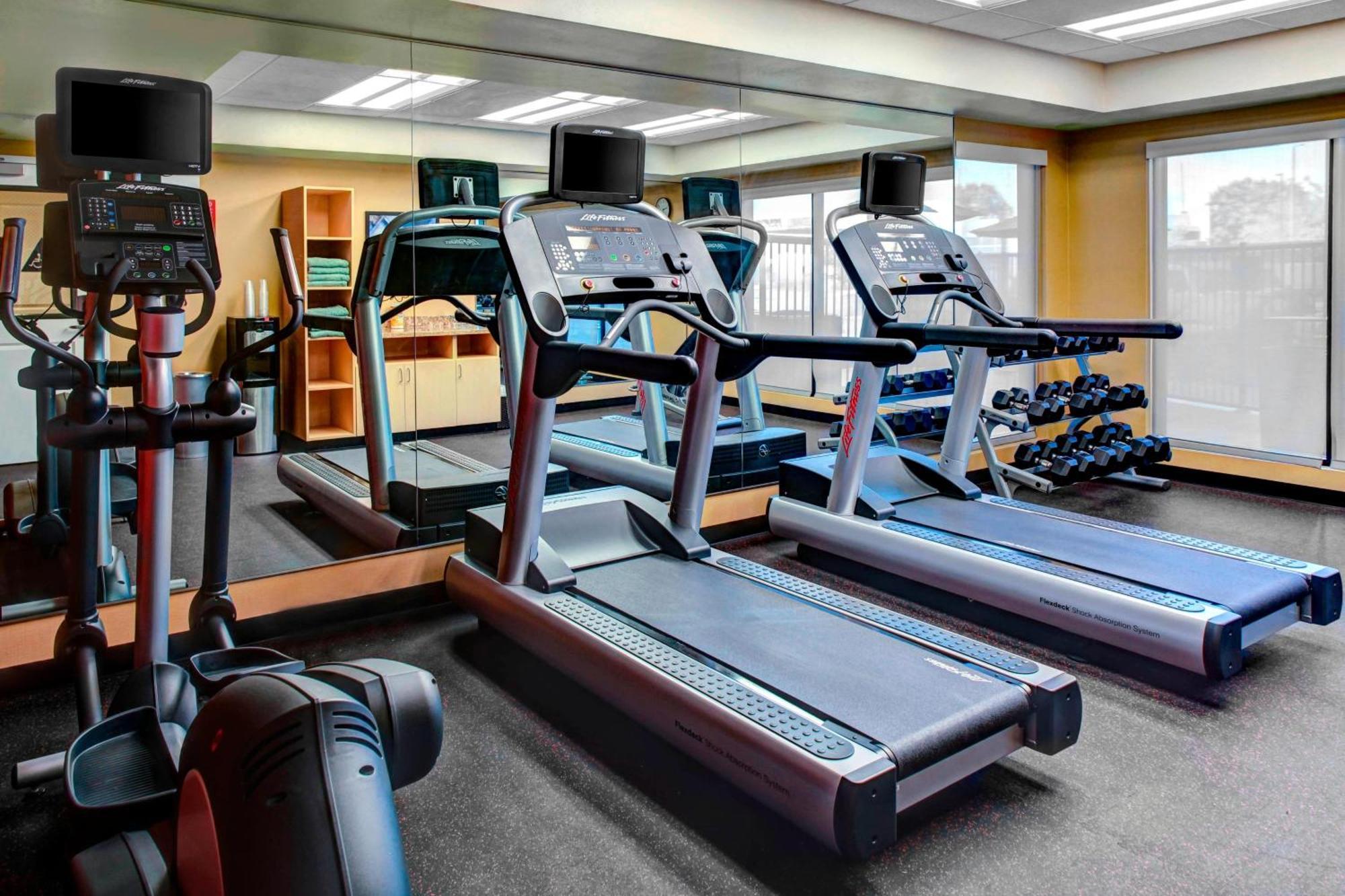 Towneplace Suites By Marriott Bakersfield West Εξωτερικό φωτογραφία