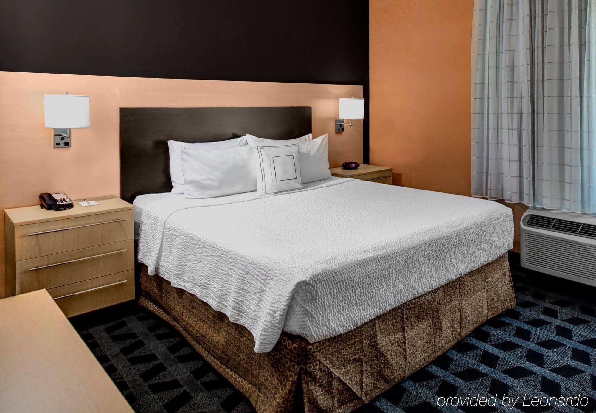 Towneplace Suites By Marriott Bakersfield West Εξωτερικό φωτογραφία