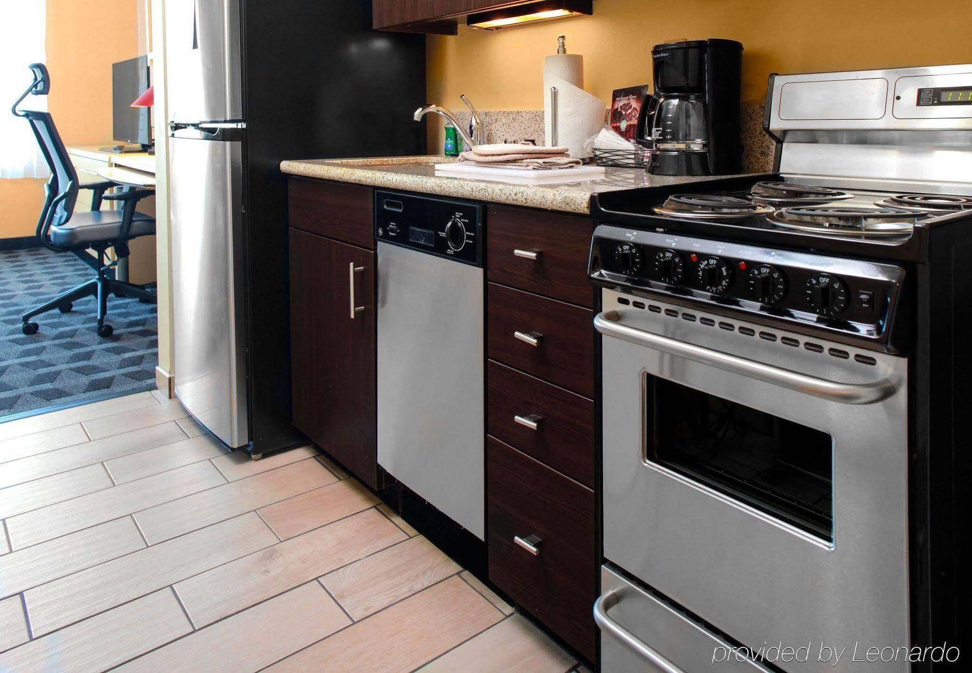 Towneplace Suites By Marriott Bakersfield West Εξωτερικό φωτογραφία